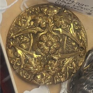 Vintage Brass Répoussé Pin Brooch